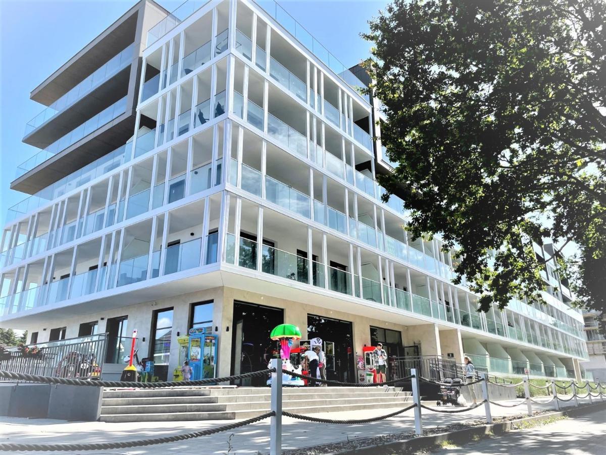 Perlowa Przystan - Apartamenty Komfort Widok Na Morze, Parking シャノジェンティ エクステリア 写真