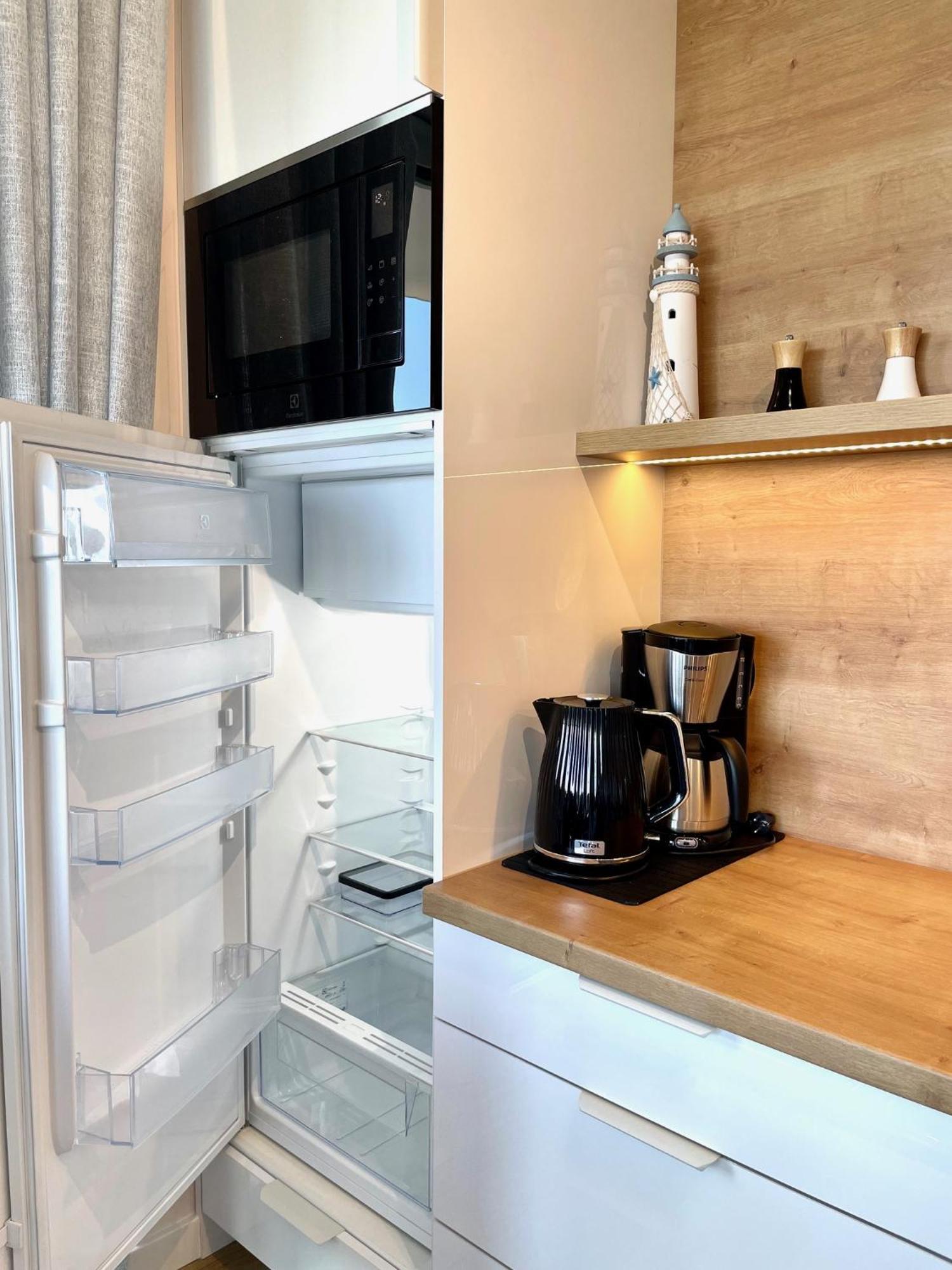 Perlowa Przystan - Apartamenty Komfort Widok Na Morze, Parking シャノジェンティ エクステリア 写真
